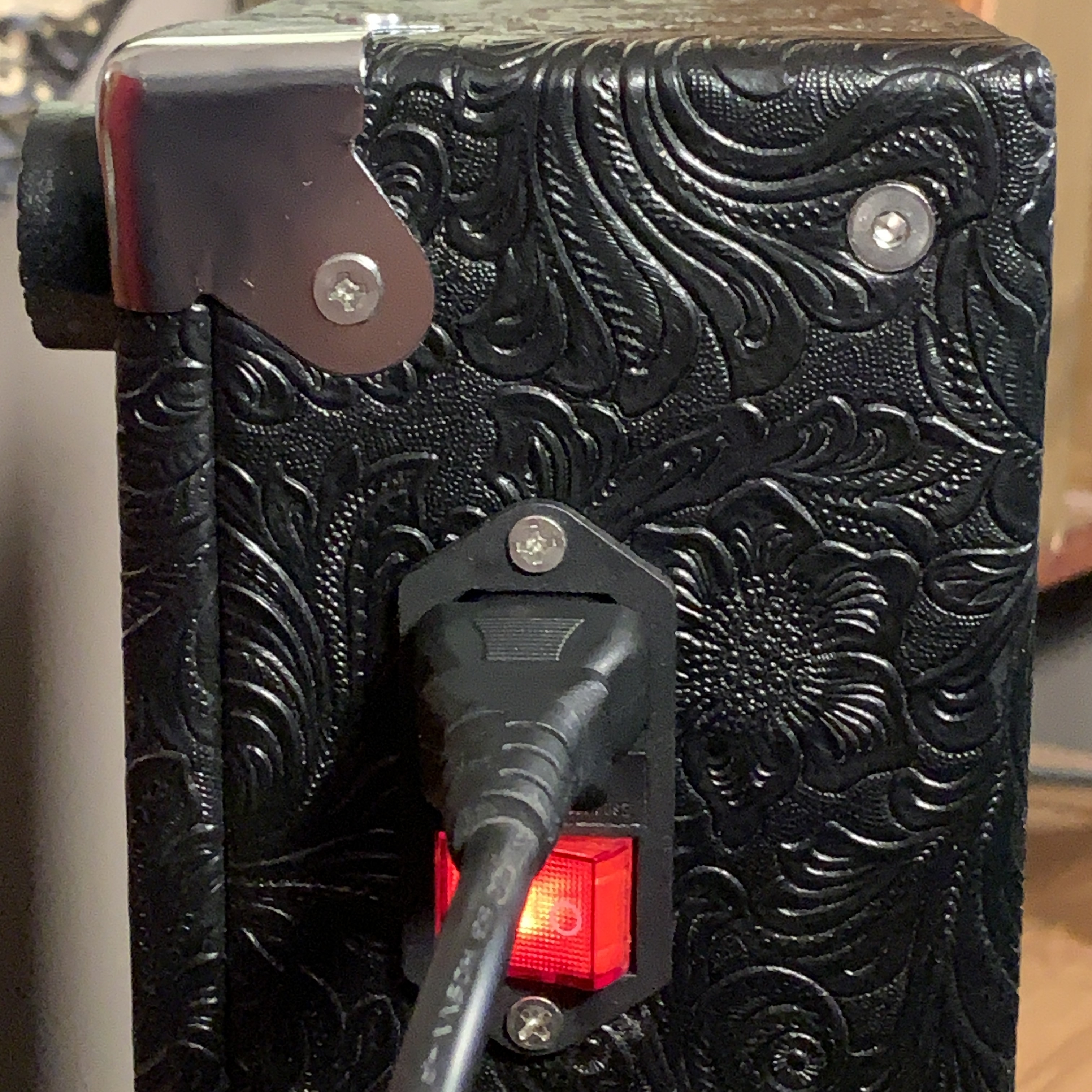 Black & Silver – 6U / 84HP 3